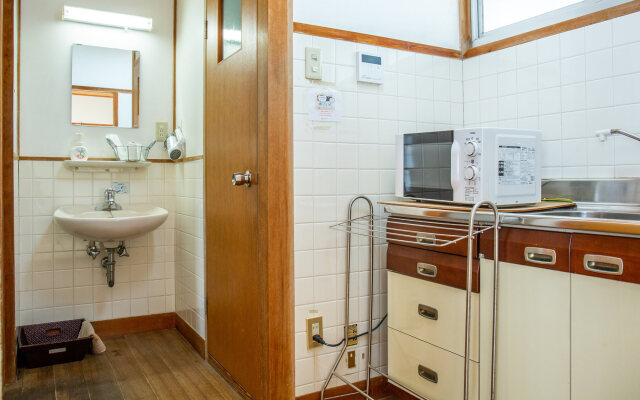 Naoshima Tsutsujiso Lodge