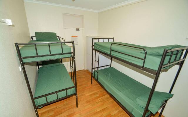 Chilli's Backpackers - Hostel