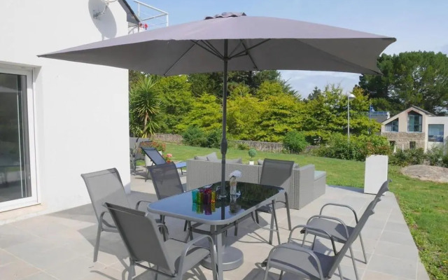 HOLIDAY HOME DOUARNENEZ-TRéBOUL - BRE06106I-F