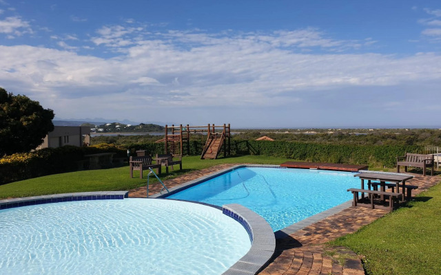 Goose Villa