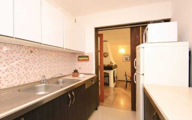 Captivating 3-bedroom Villa in Kanica