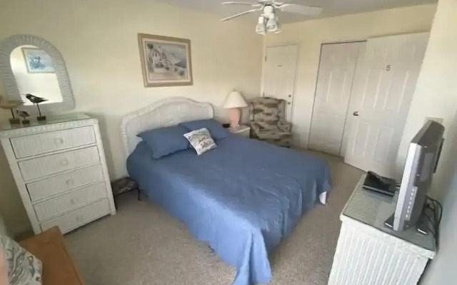 Due South - 5 Br Home