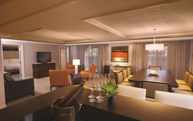 DoubleTree by Hilton Sonoma - Wine Country