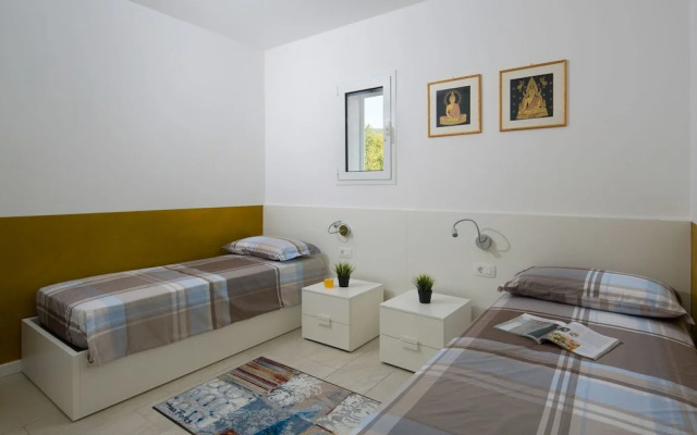 Peaceful Villa in Stanisovi With sea View