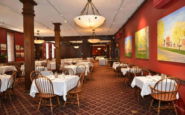 Penn Wells Historic Hotel