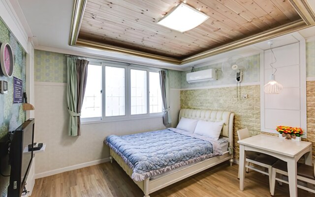 Tongyeong Ji and Park Pension