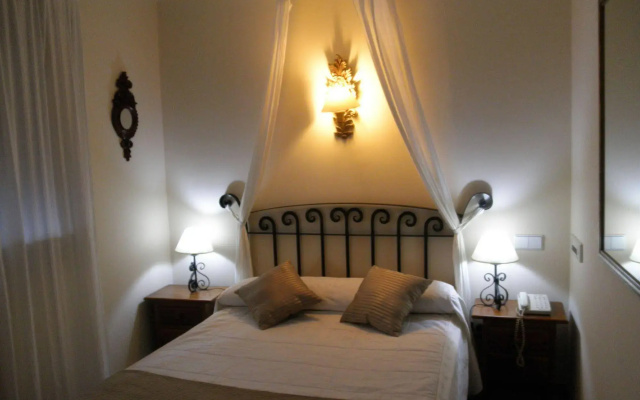 Hotel Arco San Vicente