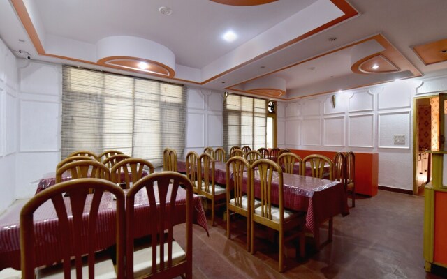 OYO 19766 Hotel Manali Palace