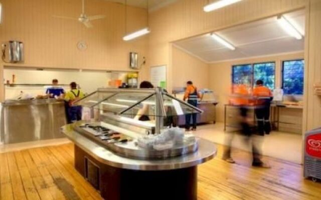 Discovery Holiday Parks - Emerald