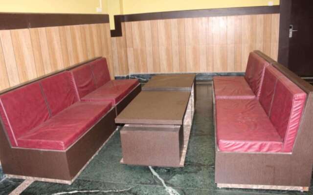 Goroomgo Happy Homestay Khajuraho