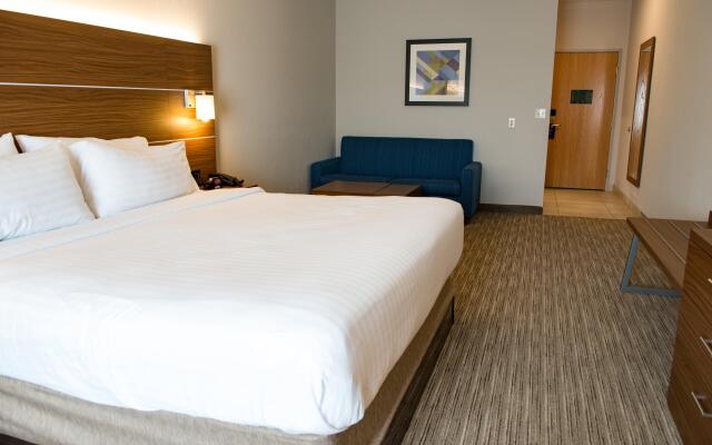 Holiday Inn Express & Suites Elkhart, an IHG Hotel