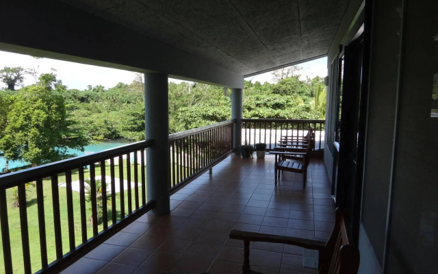 Lusia's Lagoon Chalets