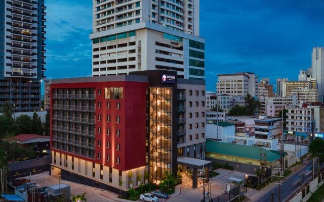 Crowne Plaza Dar es Salaam, an IHG Hotel