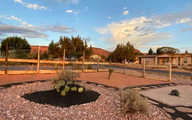 Oranch House, Studio & Wilderness