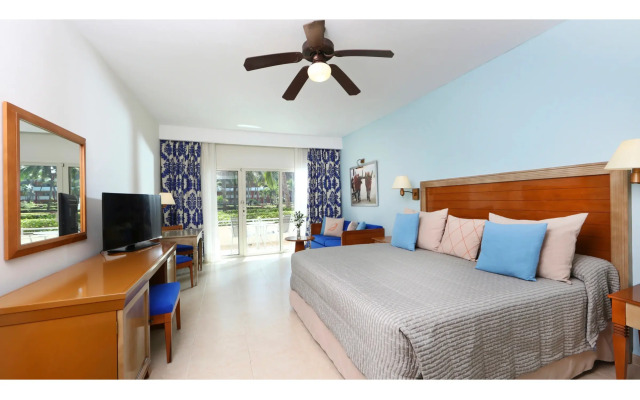 Iberostar Waves Punta Cana