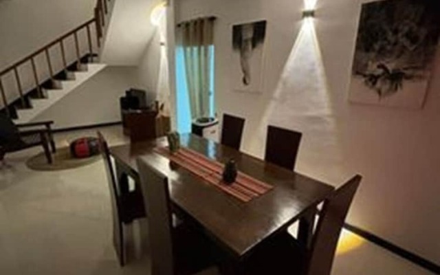 Villa Luxury Virginia With Pool and Garden