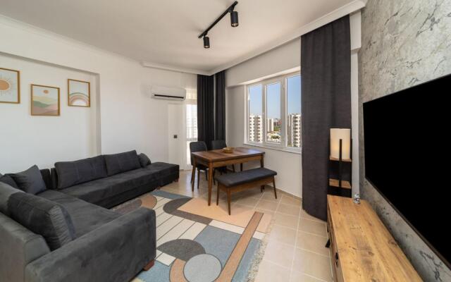 Modern Flat With Balcony Close to Beach in Aksu