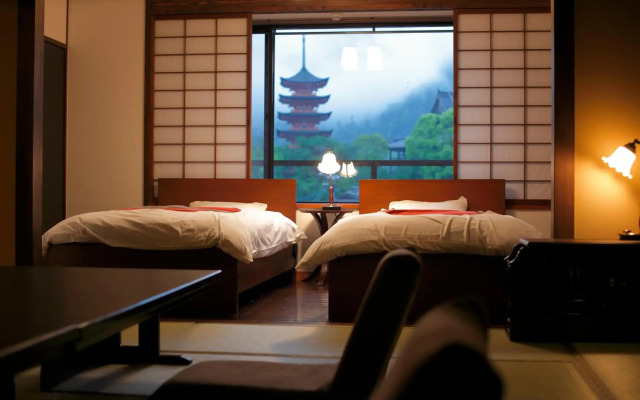 Miyajima Kinsuikan