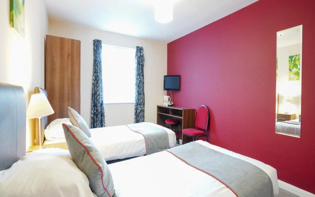 OYO Shanklin Beach Hotel