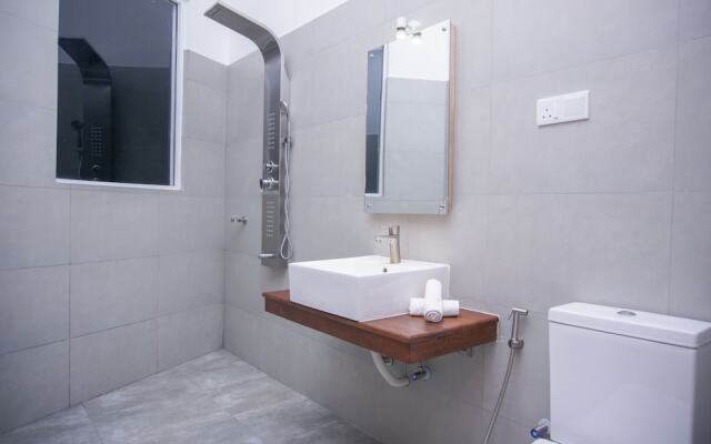 Sea Cloud Dalawella by OYO Rooms