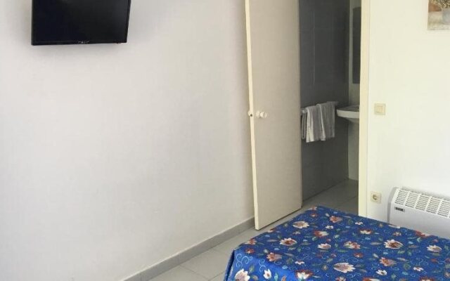 Hostal Univers