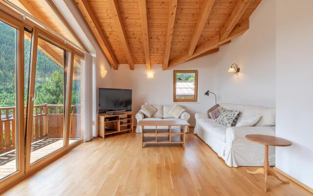 Seventeen Schmittental Near ski Lift