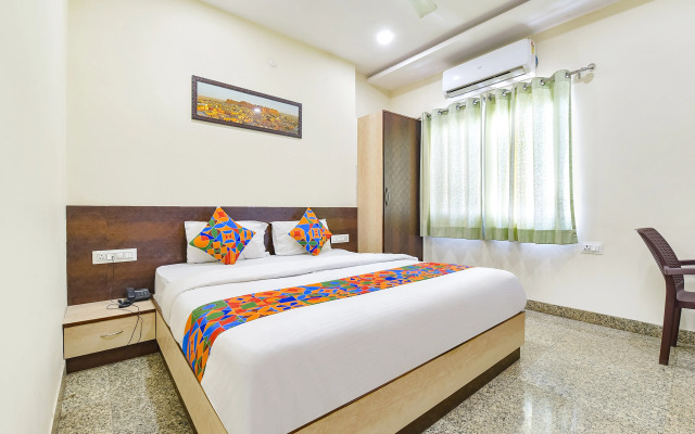 Fabhotel Vardan Villa