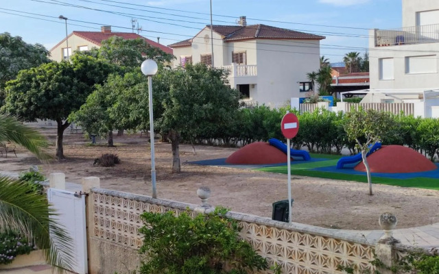 Residencial OlivalAcceso privado playa por jardín