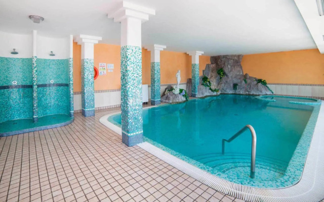 EALA My Lakeside Dream - Adults Friendly