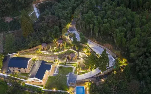 Anji Sanjian Laowu Homestay (Yucun Liangshan Dazhuhai Branch)