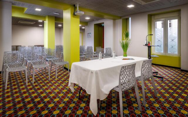 Hotel Saint Louis De France