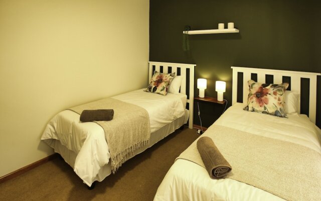 Affie Plaas, Langebaan 8-sleeper