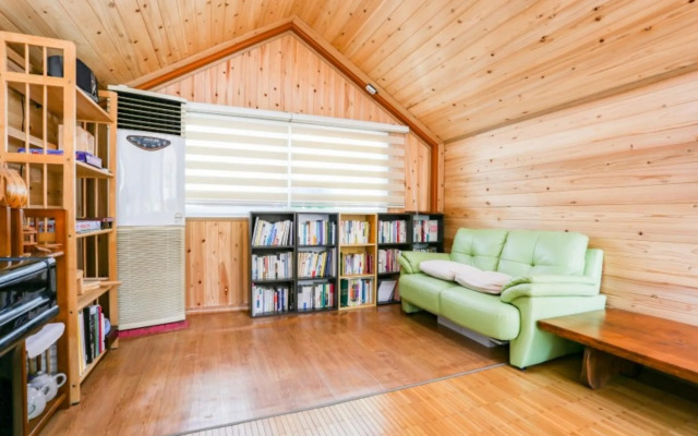 Damyang Lara 345 Pension