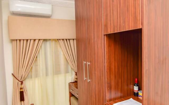 The Hallmark Hub Hotel and Apartments