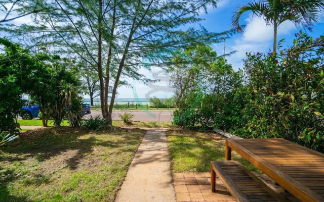 Nightcliff Foreshore Seaview Outdoor Dining