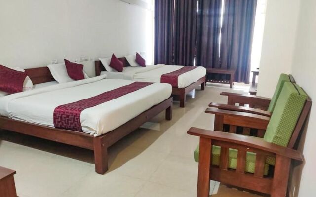 Fabhotel Raj Residency