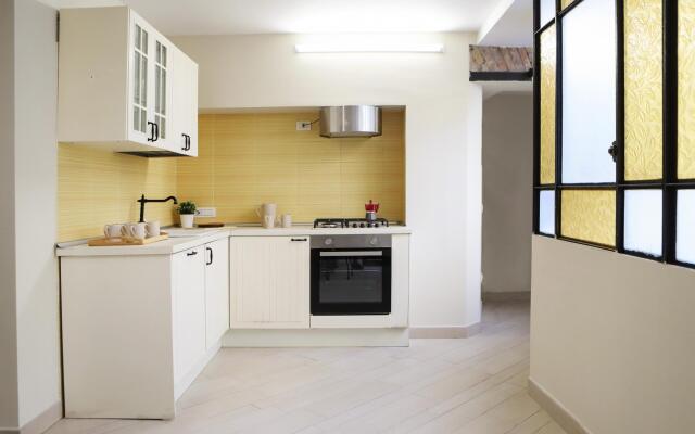 Liberty Apartment in Palazzo Diaz by Wonderful Italy