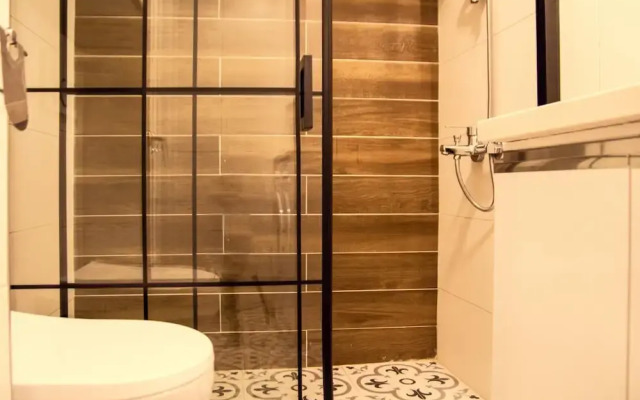 Centrally Located Flat Near Kulturpark Izmir