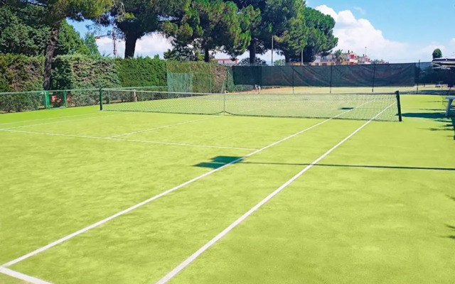 Eraora Hotel Village