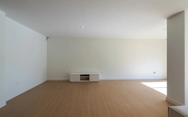 Inviting 3-bed House in Mijas