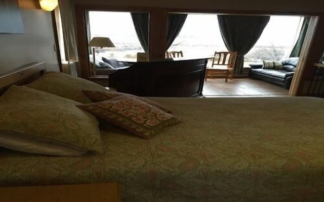 Inn at the Hilton Beach by Elevate Rooms