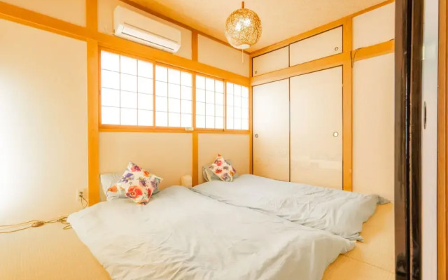 Sakuragawa No Hakugetu Osaka Castle Villa