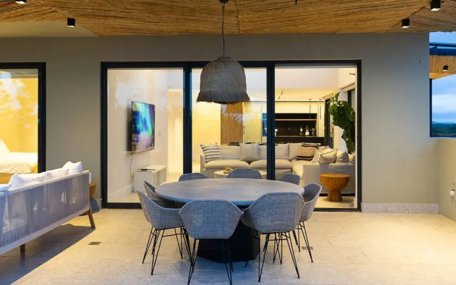 The Palms Penthouse by Acomodo Punta Caelo