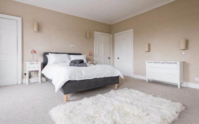 The Prince George Townhouse - Gorgeous 5bdr Townhouse