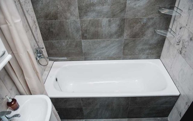 Апартаменты на улице Александра Полина 1