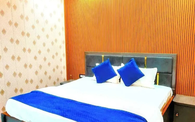 Hotel R K Villa 700 mtr Vishwanth Temple