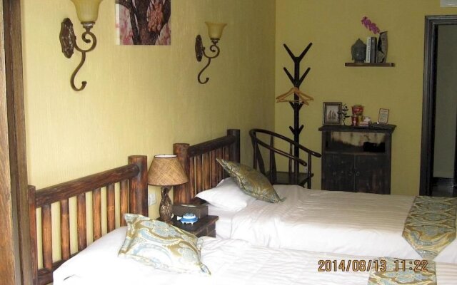 Danxia Valley Inn