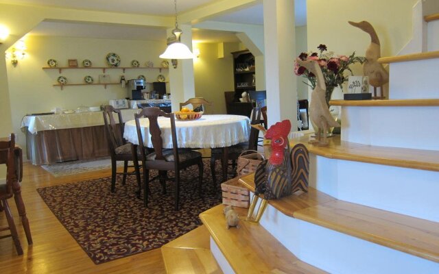 Auld Farm Inn B&B