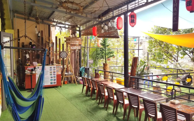 Codo Bee Capsule Garden - Hostel