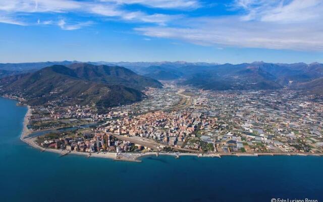 Ampio appartamento per 9 persone a pochi passi dal mare